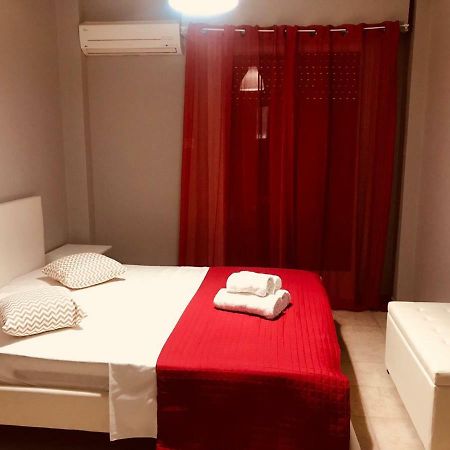 Merilyn Central Apartment Atenas Exterior foto